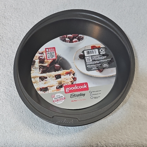 Goodcook Other - NWT GoodCook Non-Stick Pie Pan Dishwasher Safe 9 inches
